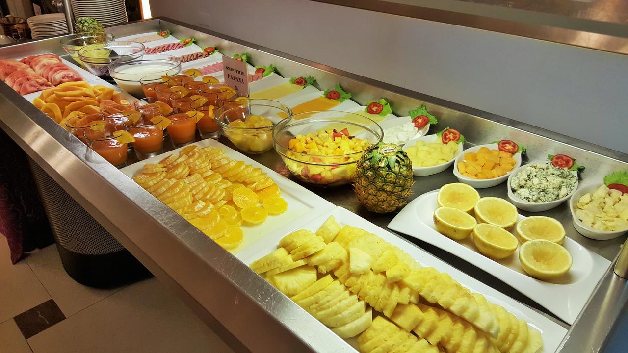 Mamba Point Hotel Monrovia Ngoại thất bức ảnh
