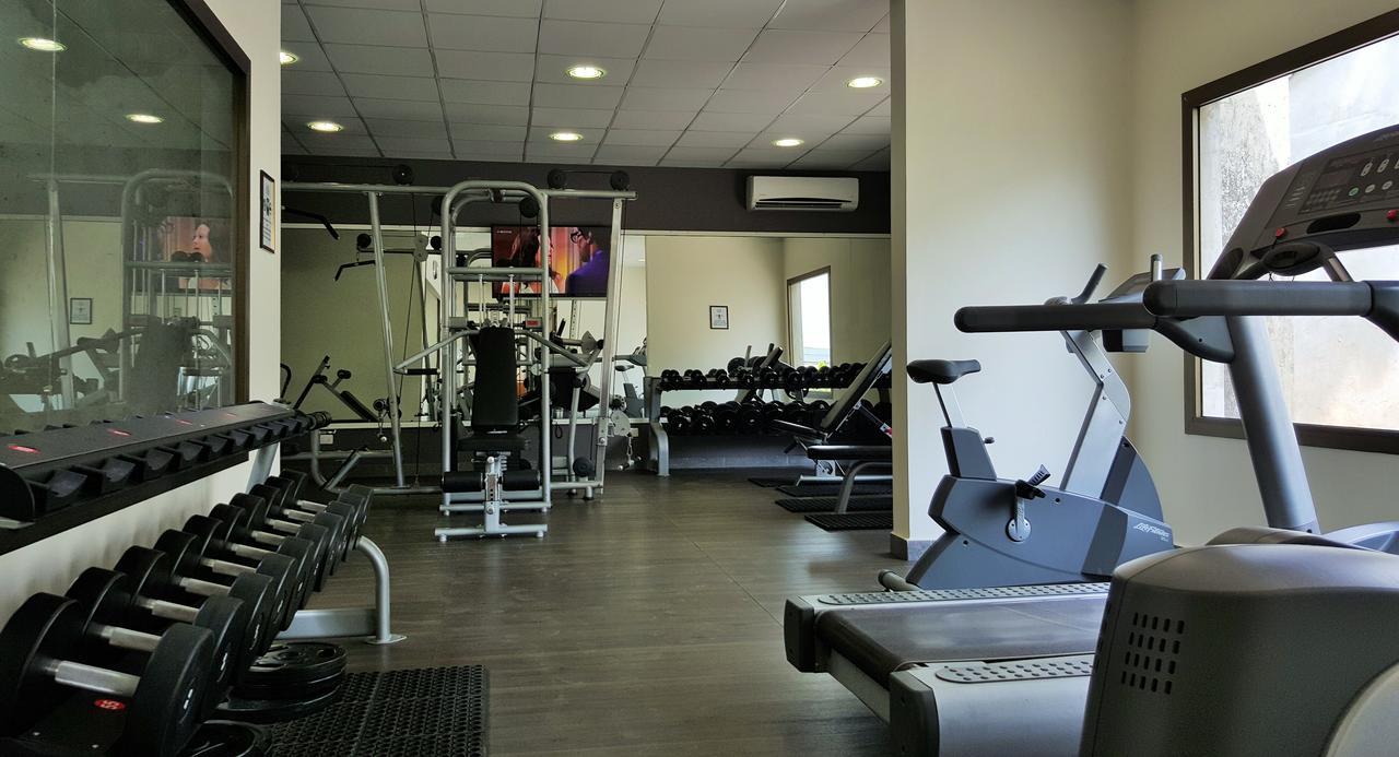 Mamba Point Hotel Monrovia Ngoại thất bức ảnh