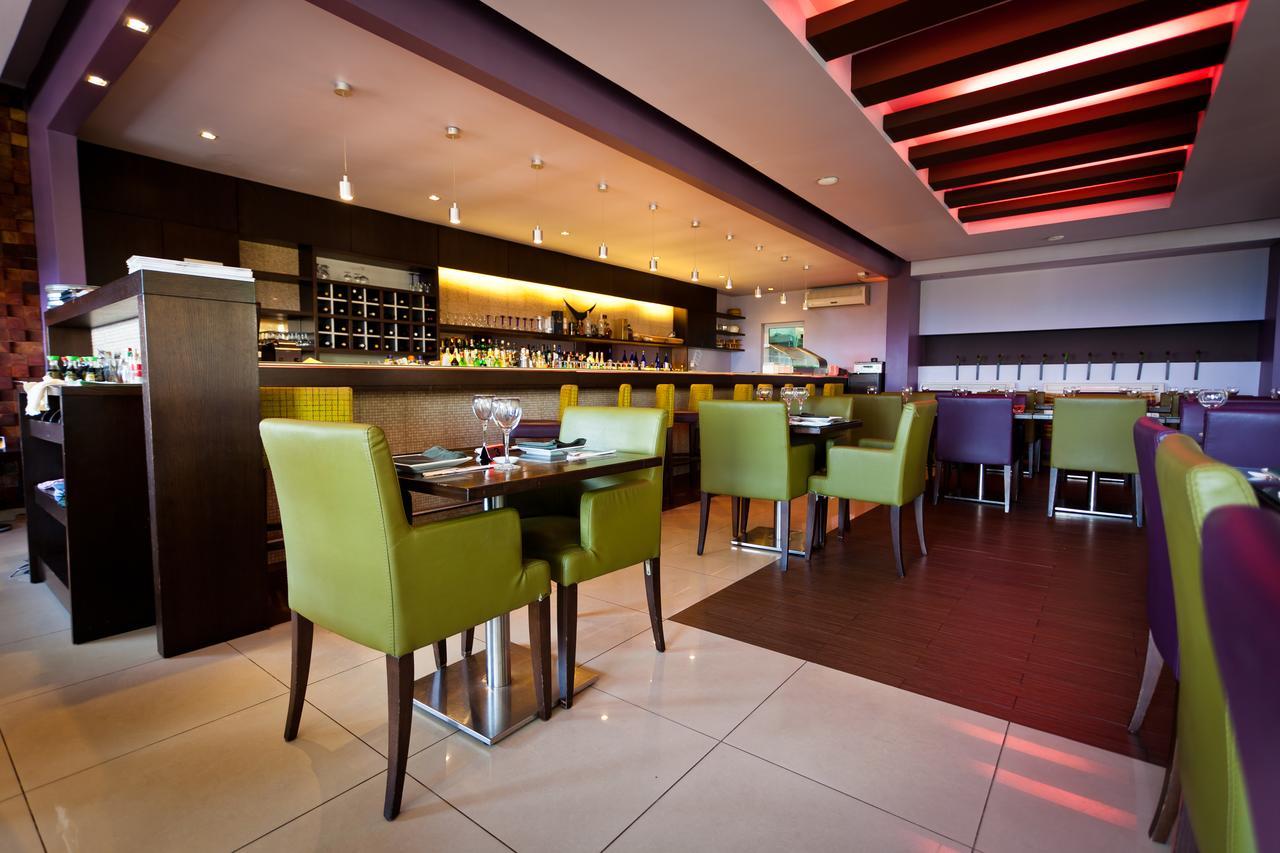 Mamba Point Hotel Monrovia Ngoại thất bức ảnh