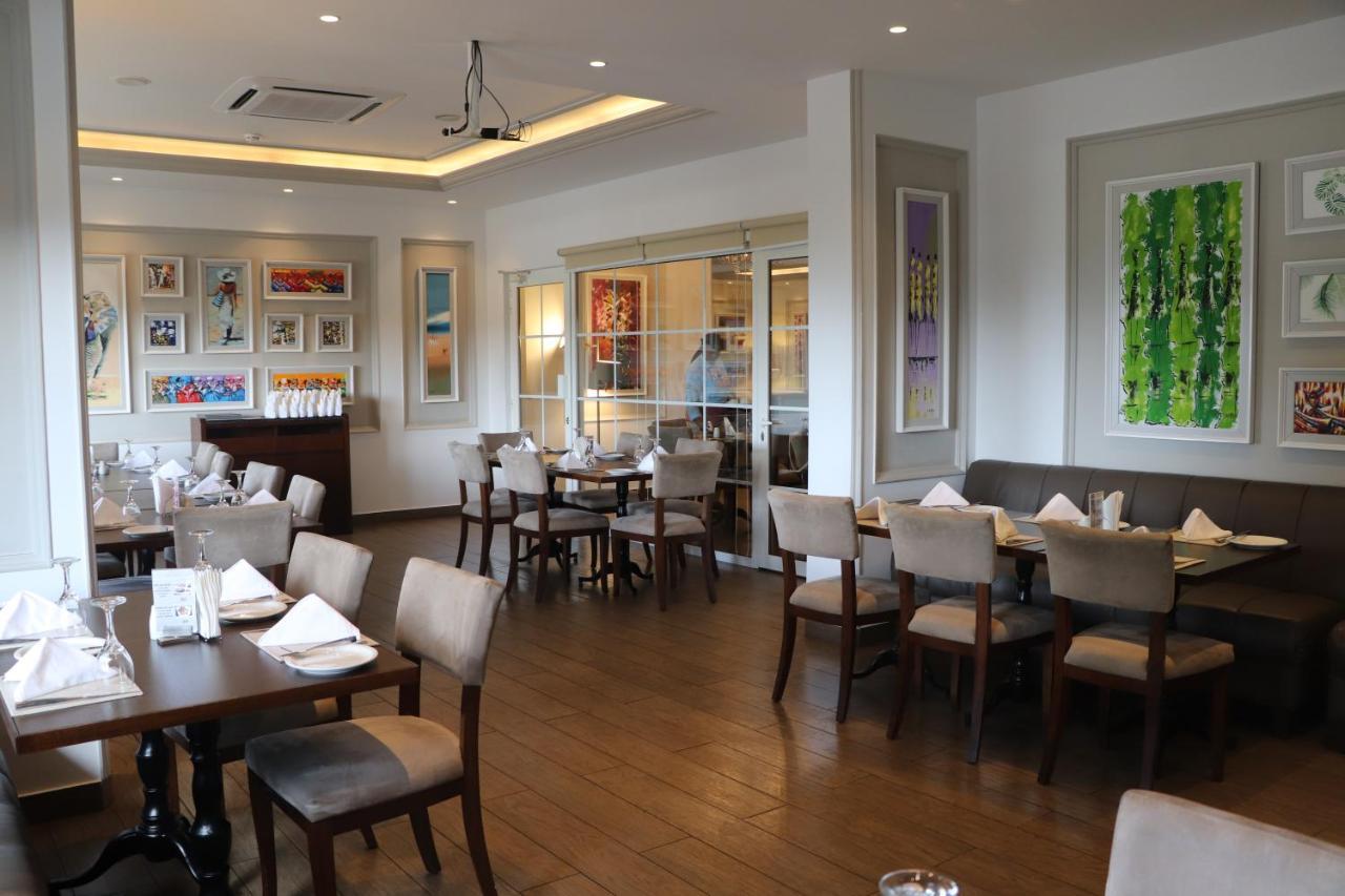 Mamba Point Hotel Monrovia Ngoại thất bức ảnh