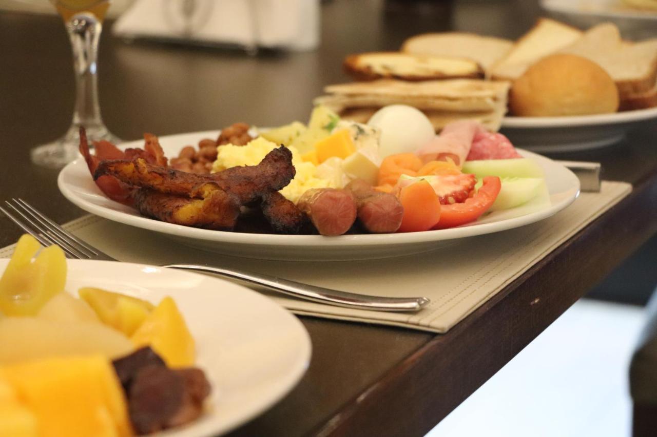 Mamba Point Hotel Monrovia Ngoại thất bức ảnh
