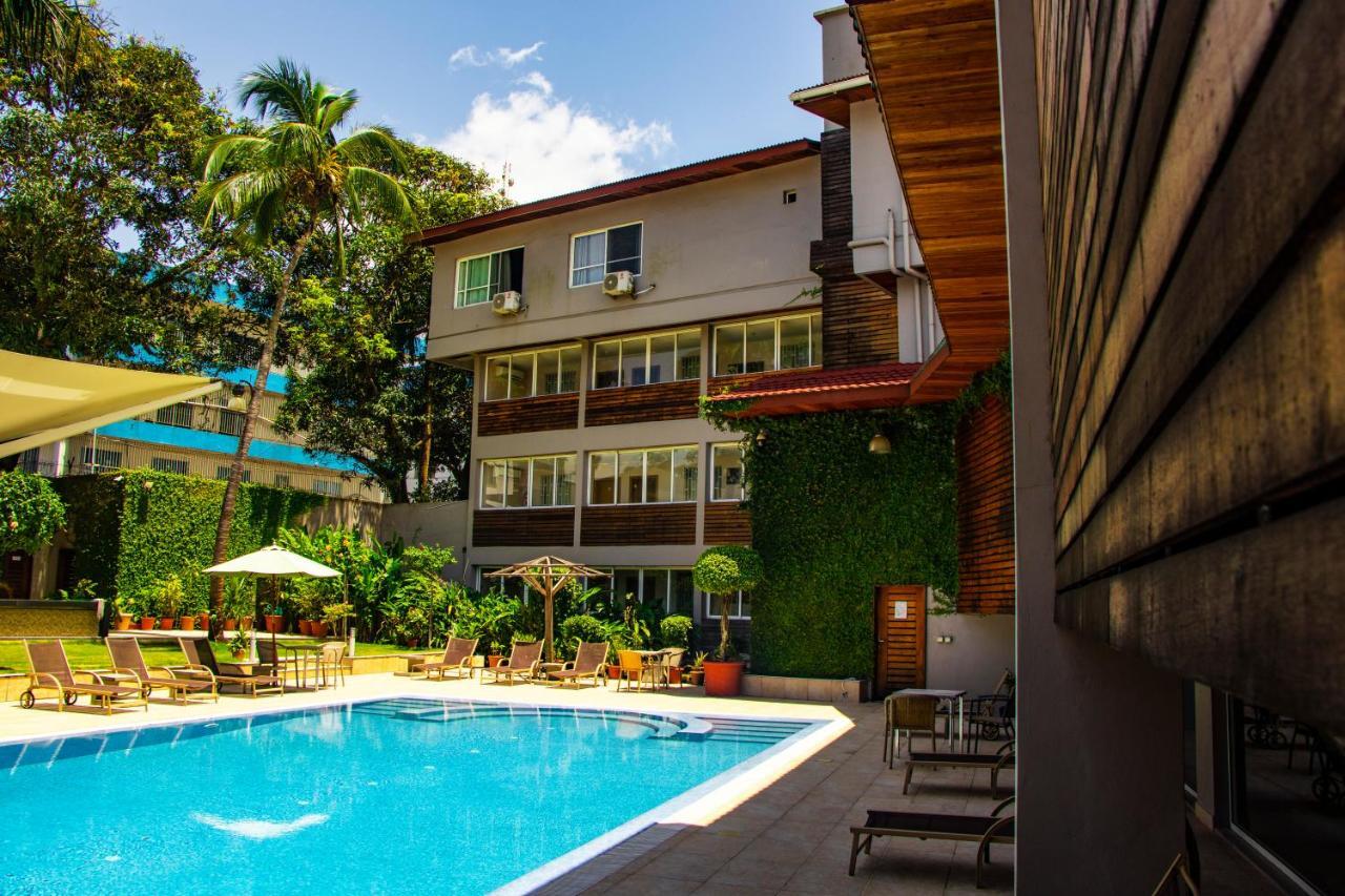 Mamba Point Hotel Monrovia Ngoại thất bức ảnh